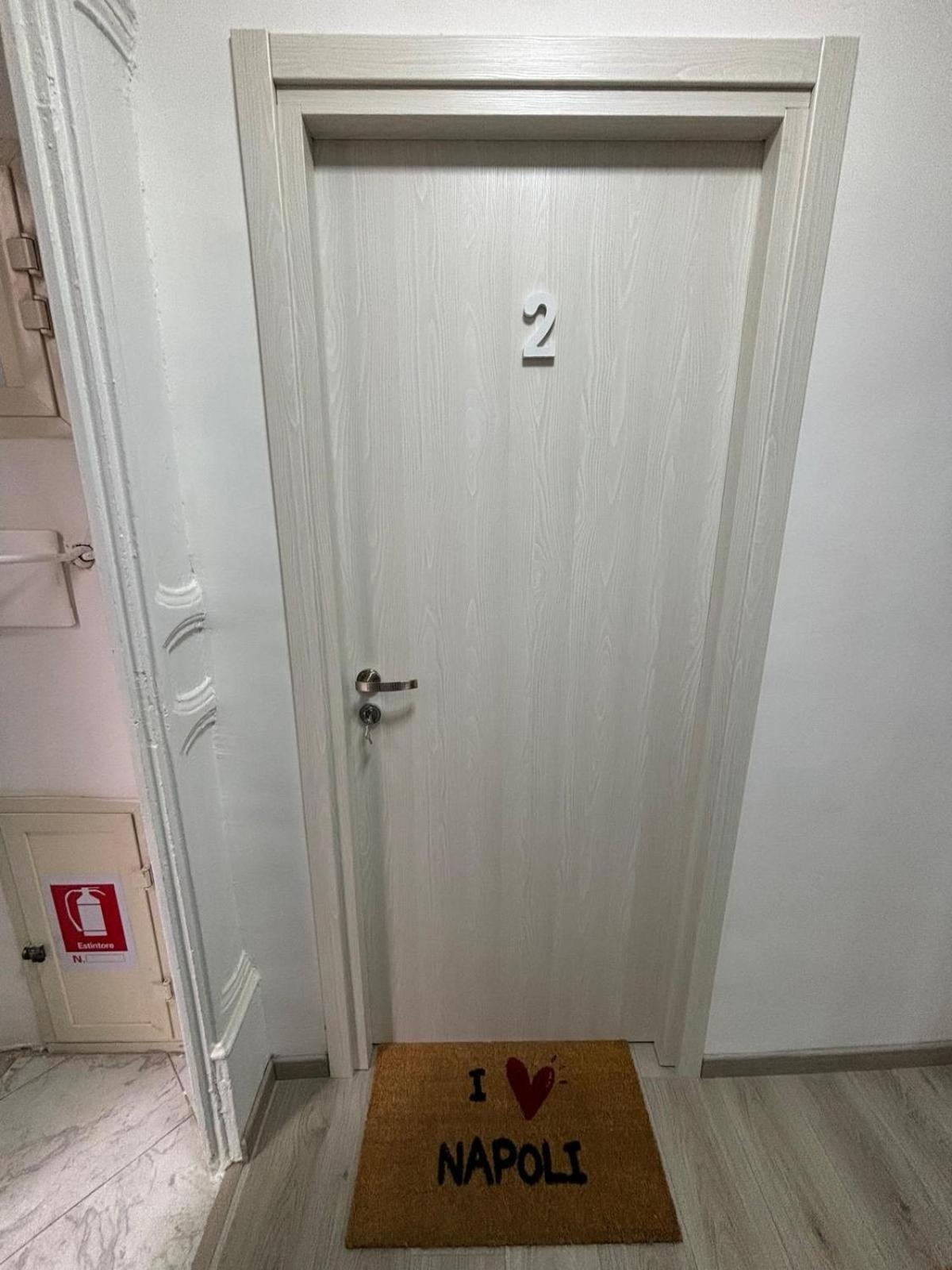 Na City Rooms Nápoly Kültér fotó
