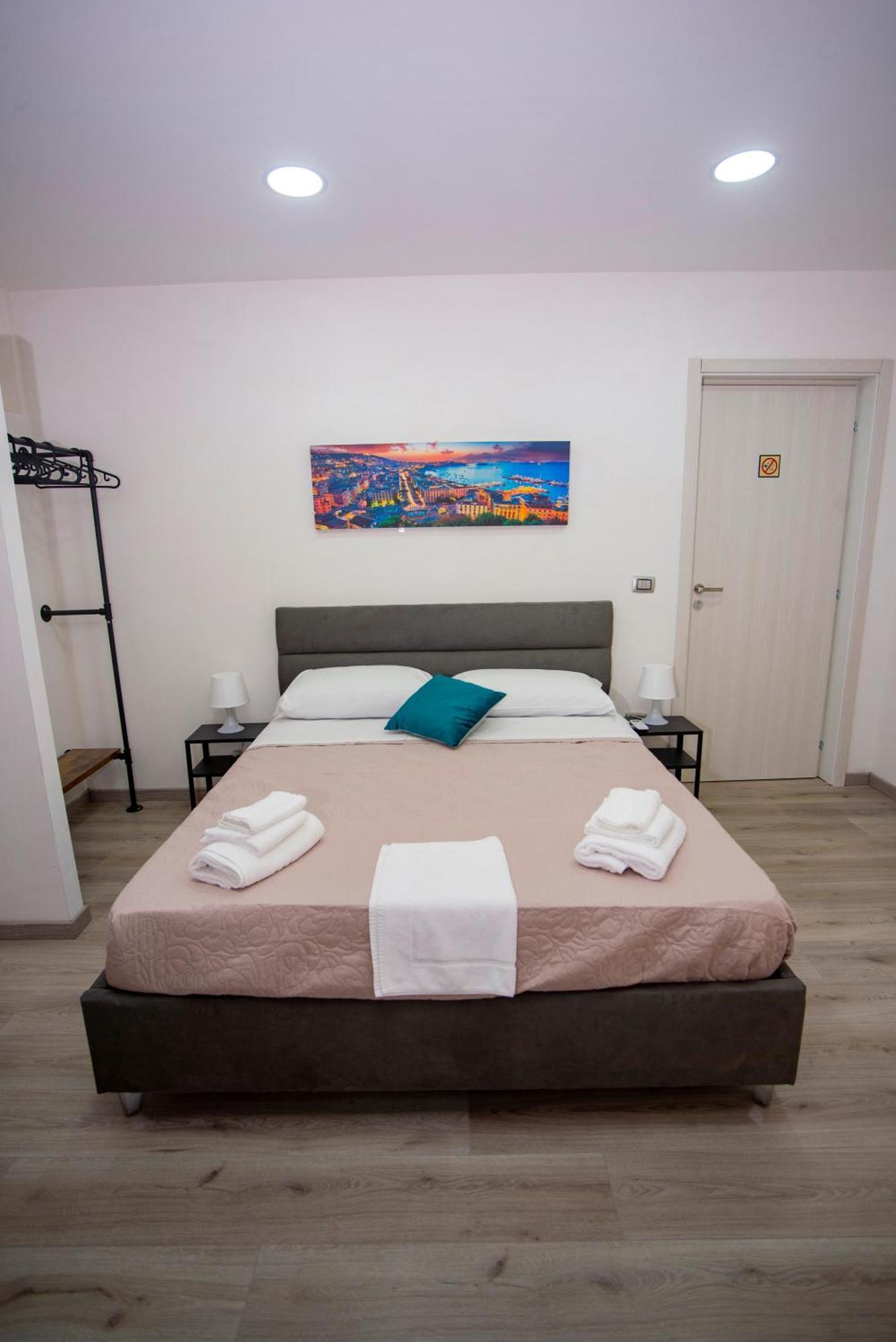 Na City Rooms Nápoly Kültér fotó