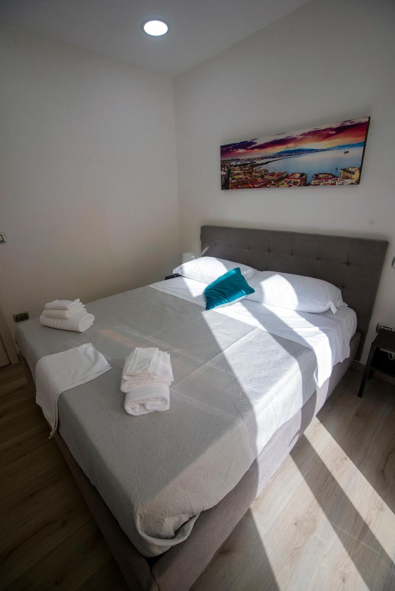 Na City Rooms Nápoly Kültér fotó