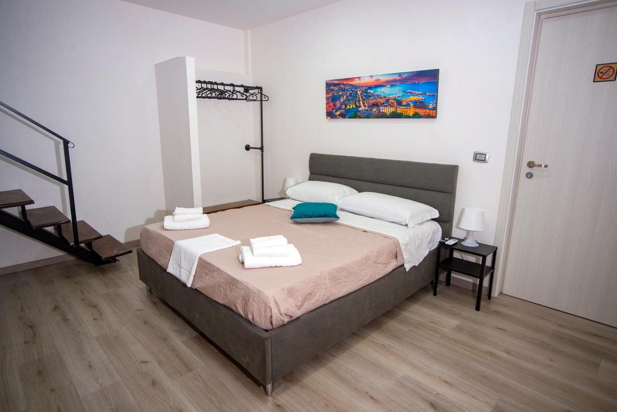 Na City Rooms Nápoly Kültér fotó