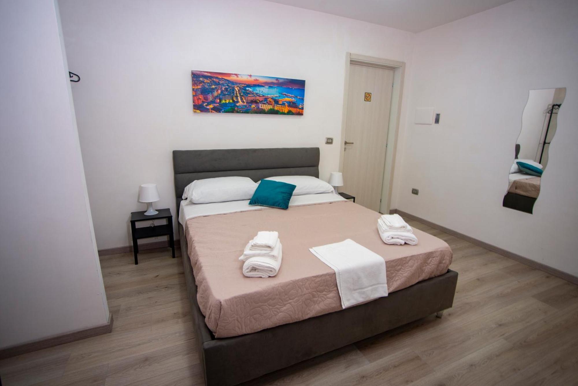 Na City Rooms Nápoly Kültér fotó