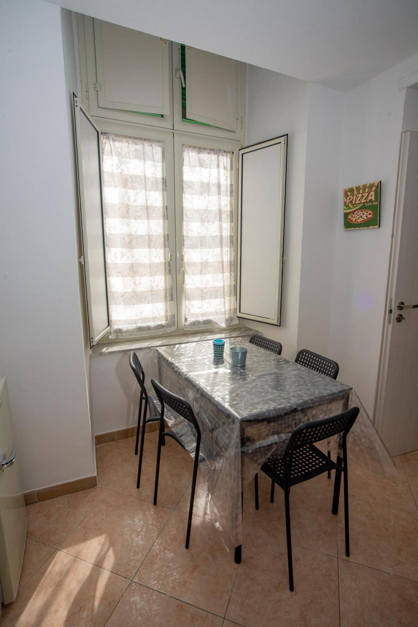 Na City Rooms Nápoly Kültér fotó